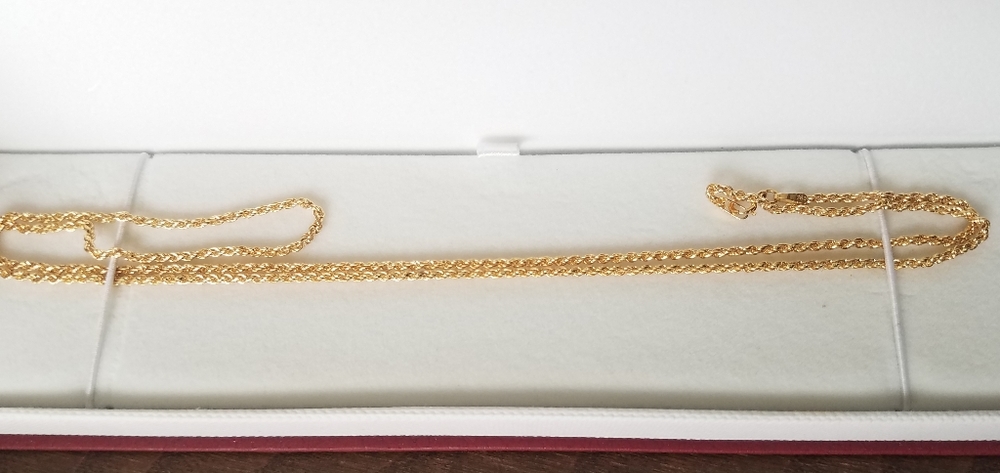 18k Italian Gold Rope Necklace - Picture 4 of 9